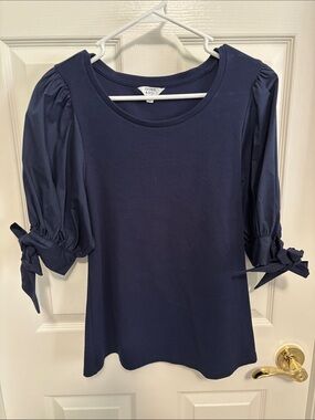 crown & ivy Navy Puff-Sleeve Tie Blouse